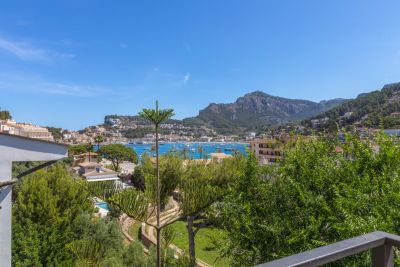 Hochwertige Luxusvilla mit Garage und Pool in Port de Sóller