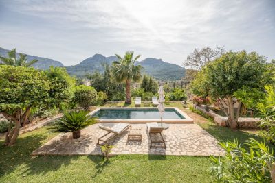 Modernes Landhaus mit  Pool