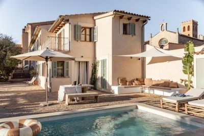 Charmantes mediterranes Haus mit Pool