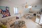 Modernes Einfamilienhaus mit Garten und Parkplatz